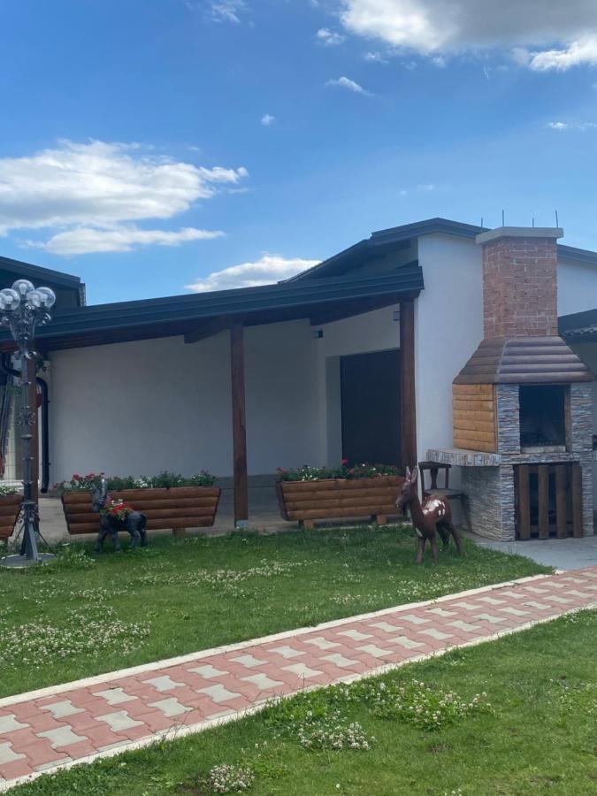 Apartman Filip Udbina Exterior photo